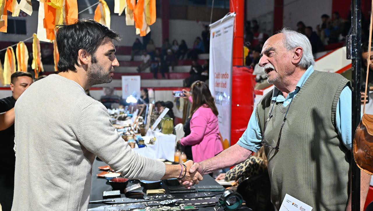 Torres acompañó el Telebingo N° 1.000 en Trelew, que entregó premios por más de $90 millones